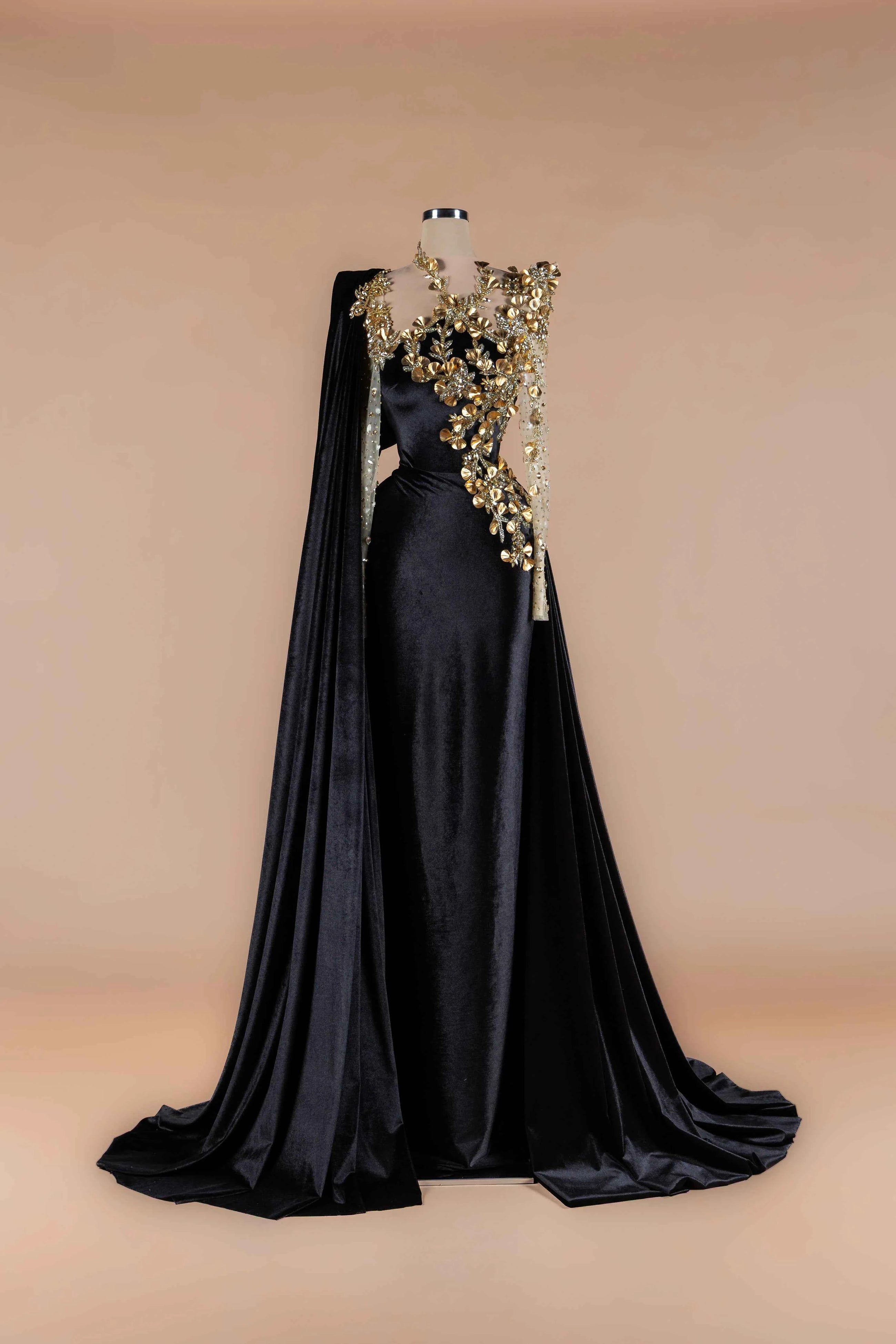 Noir Blossom Crown