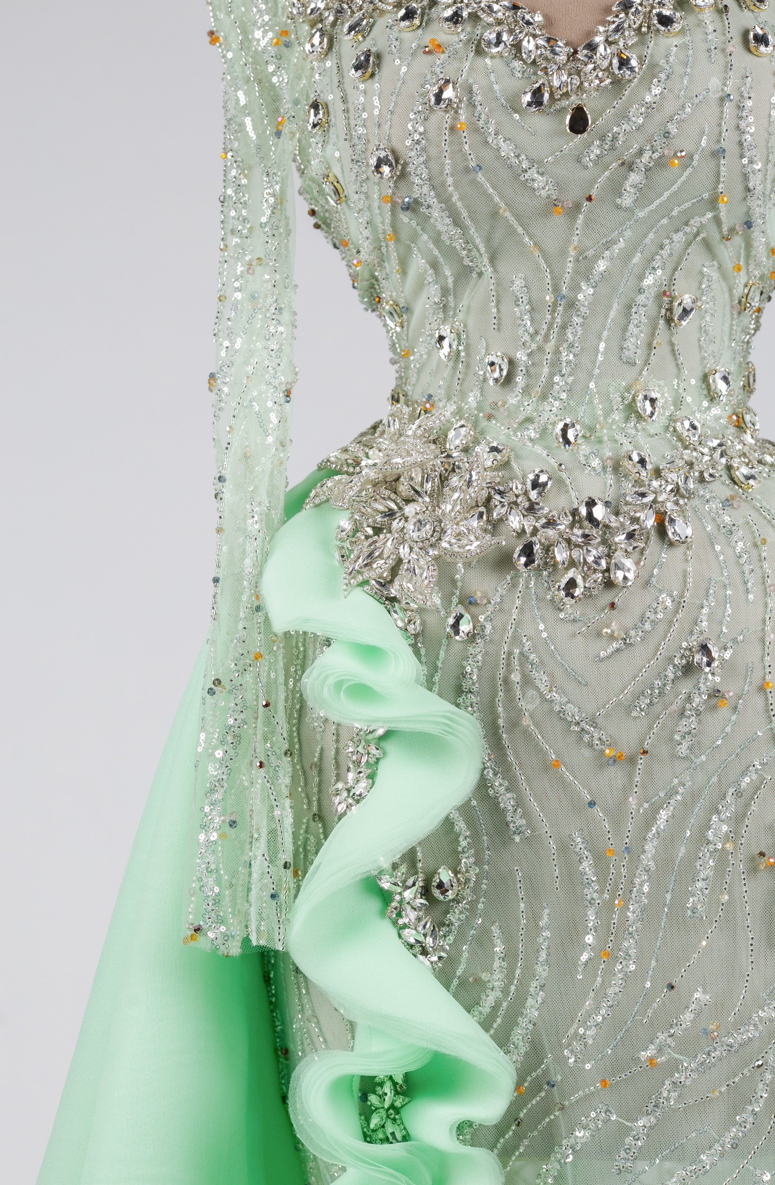 Celadon Aurora Crest