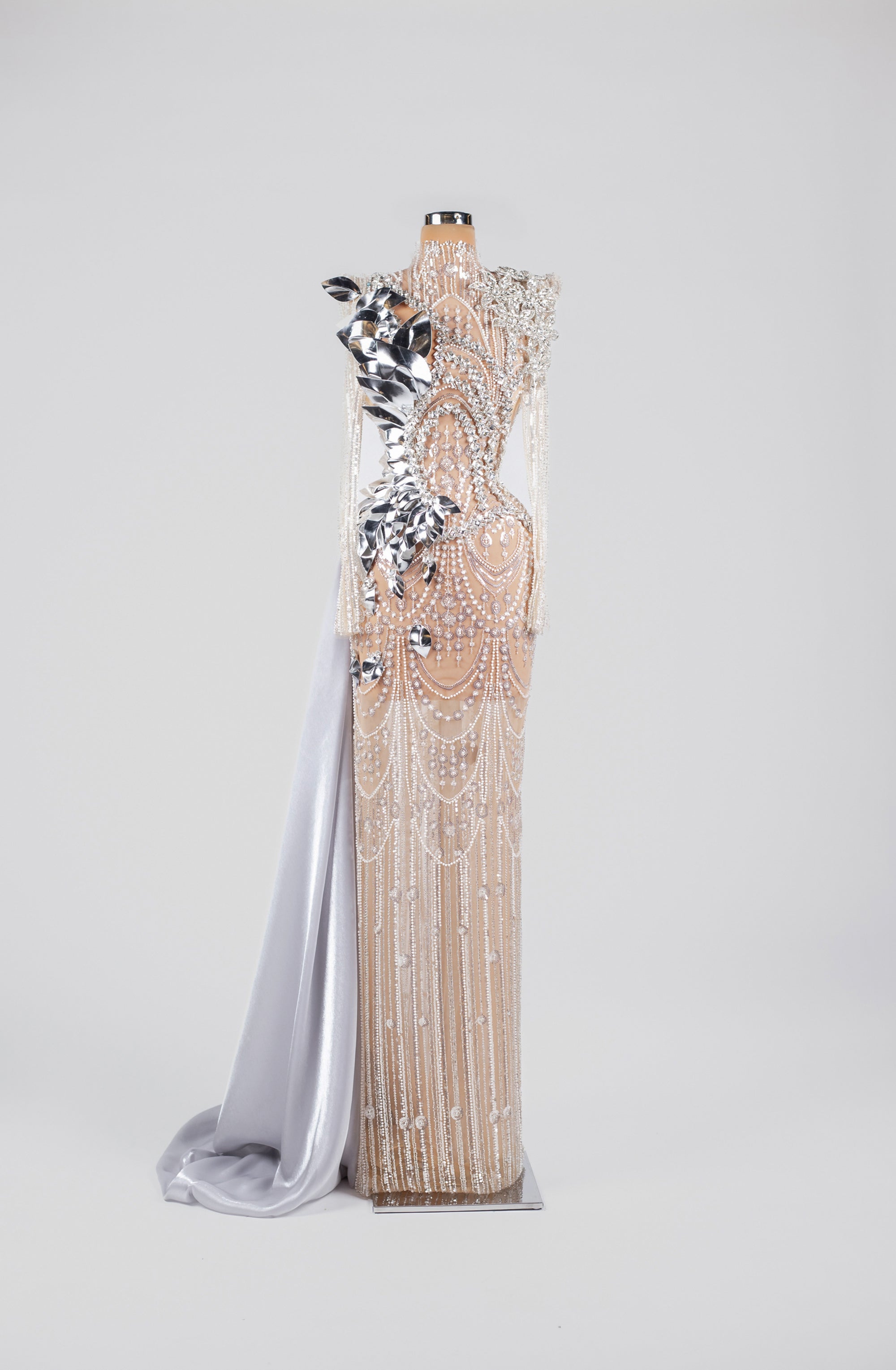 Mirrored Pearl Marquee