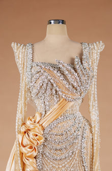 Regal Frosted Arabesque