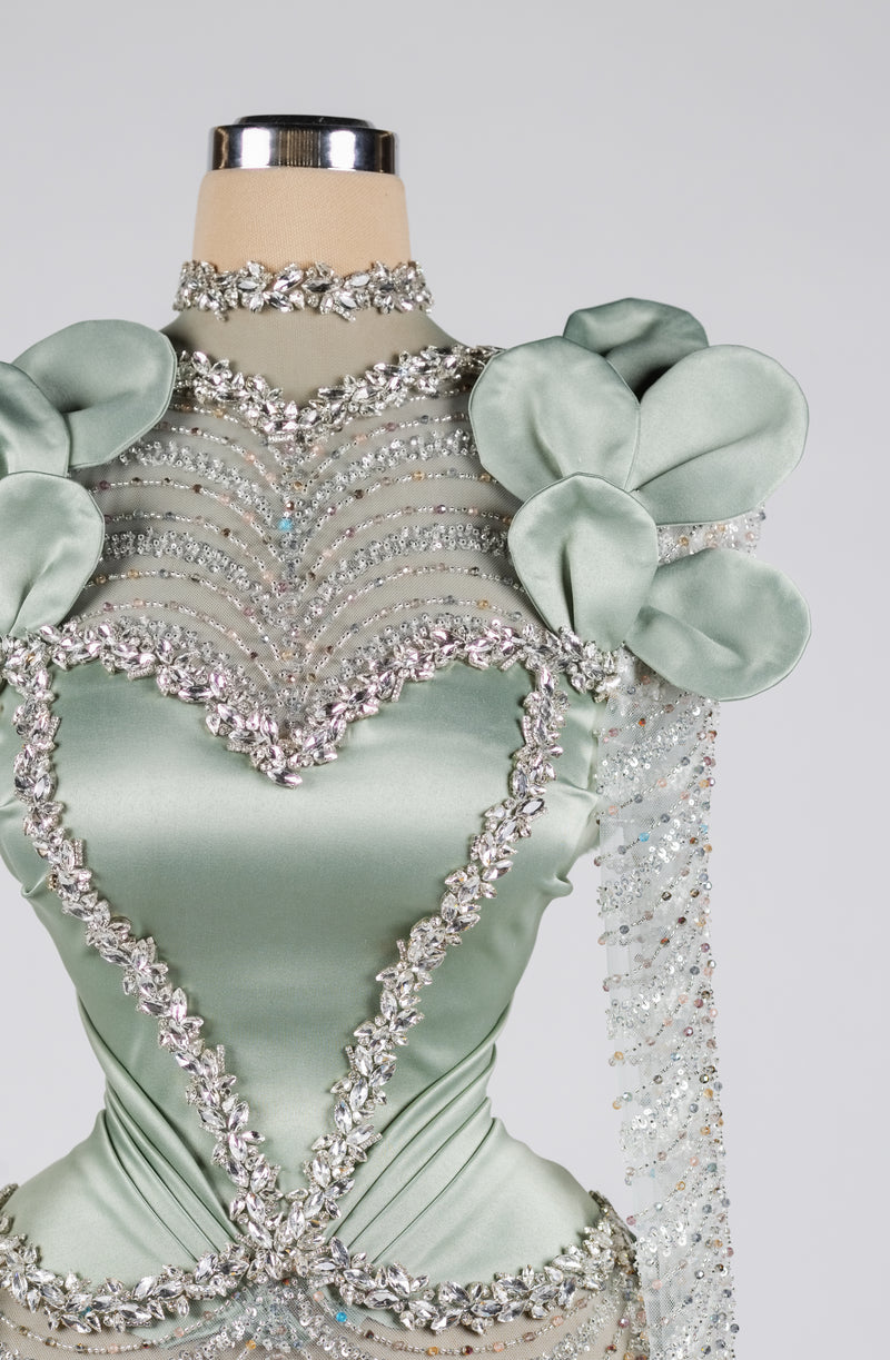 Celestine Petal Crest