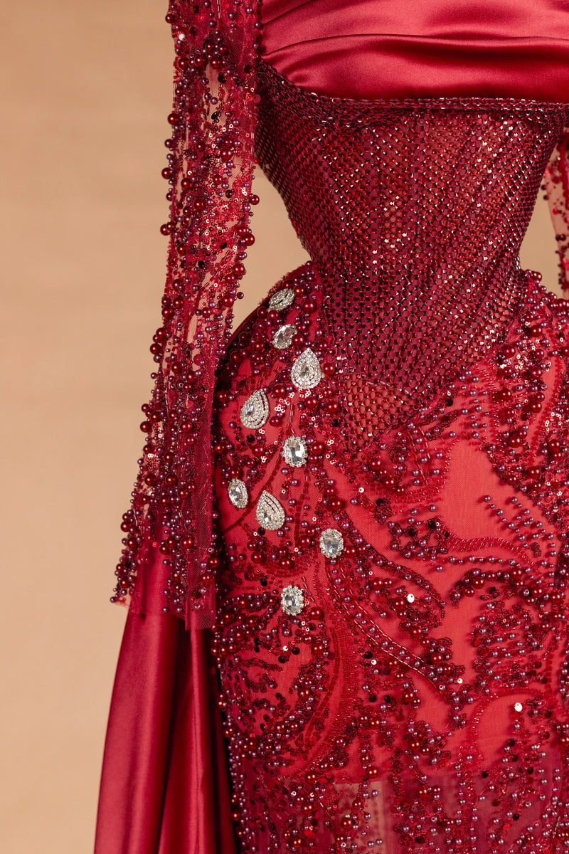 Sihëna عقيق المساء — crimson high-neck long-sleeve column evening dress