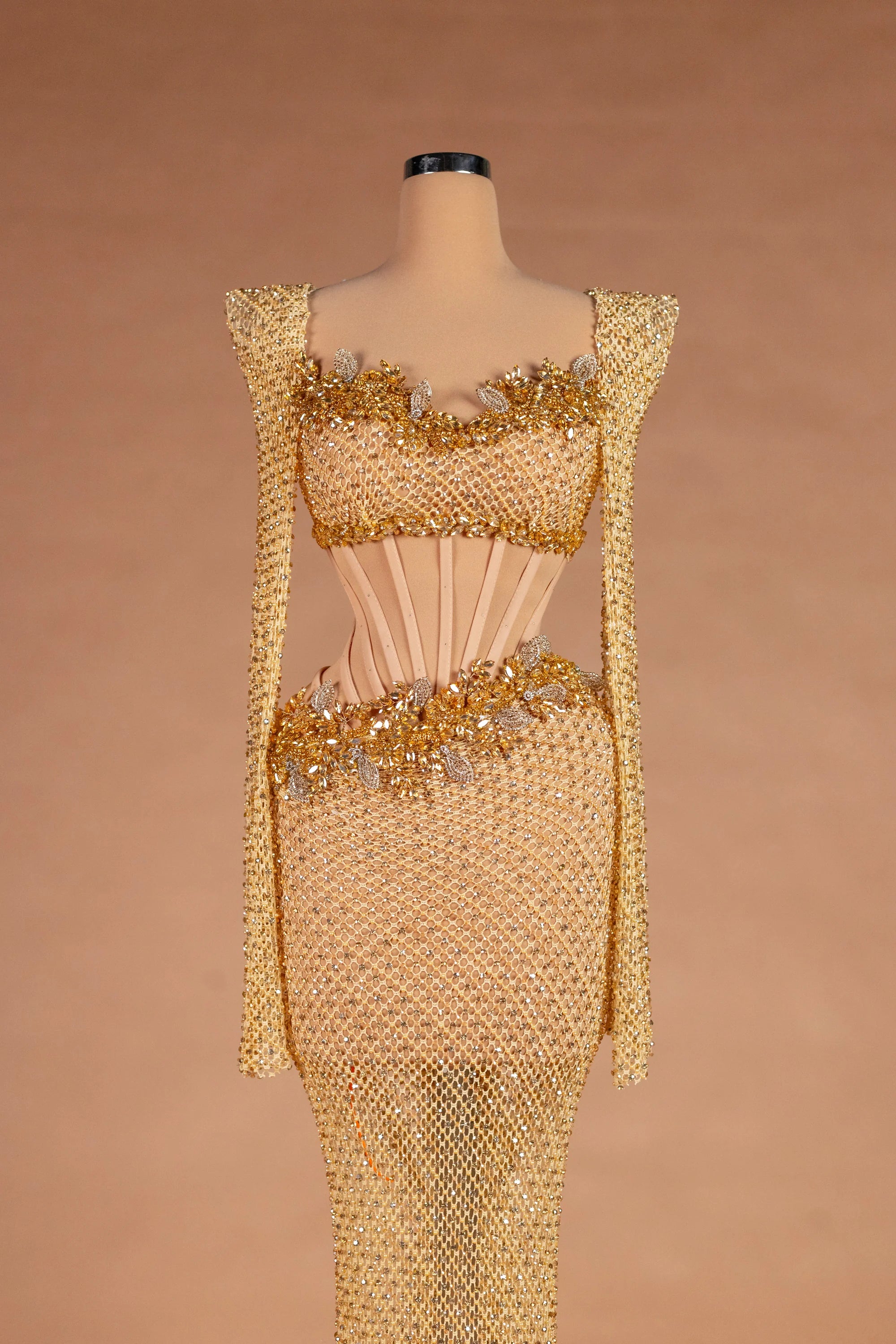 Sihëna رَحيقُ الذَّهَب — gold square long-sleeve mermaid evening dress