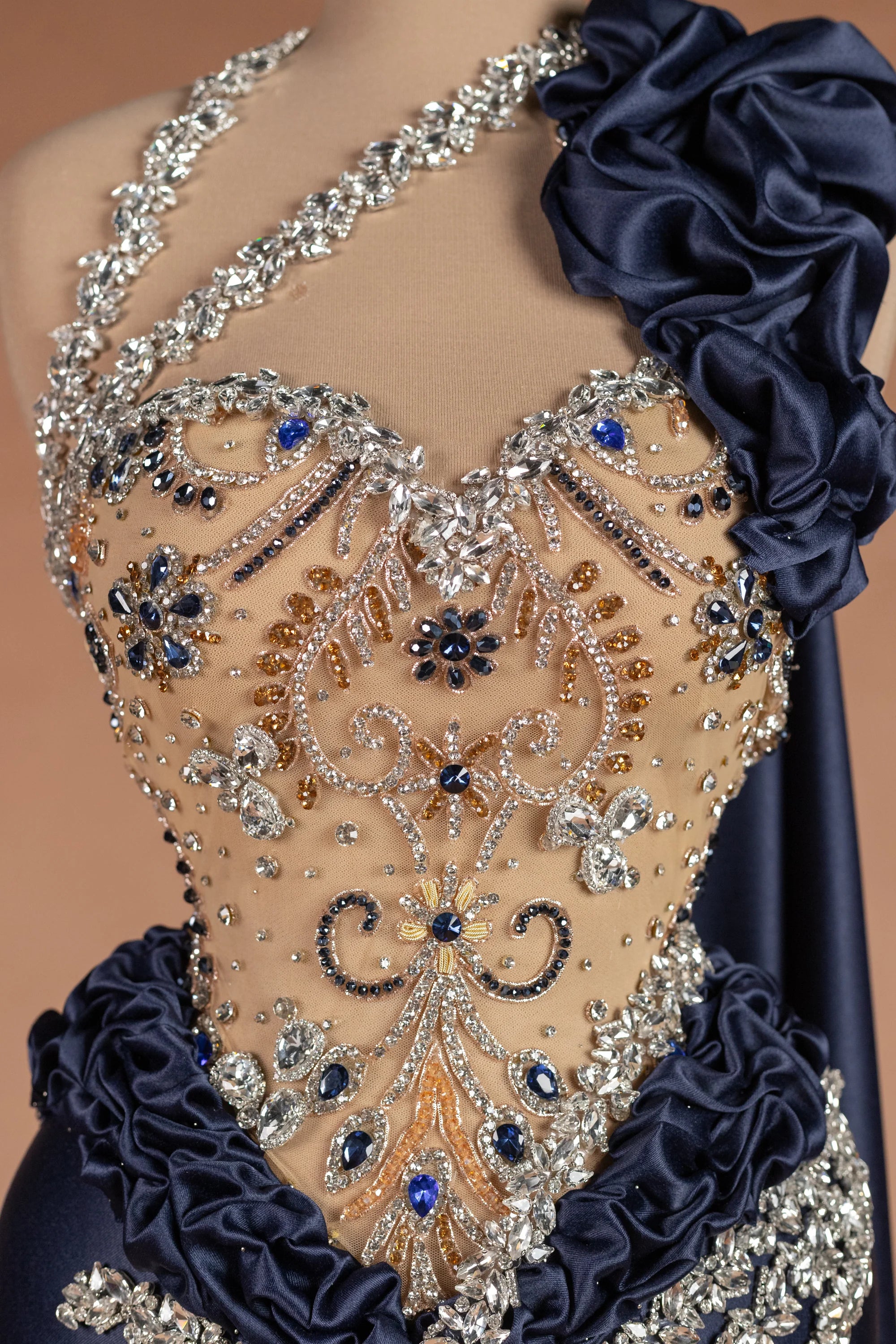 Sihëna وردة المداد — navy asymmetric sleeveless column evening dress