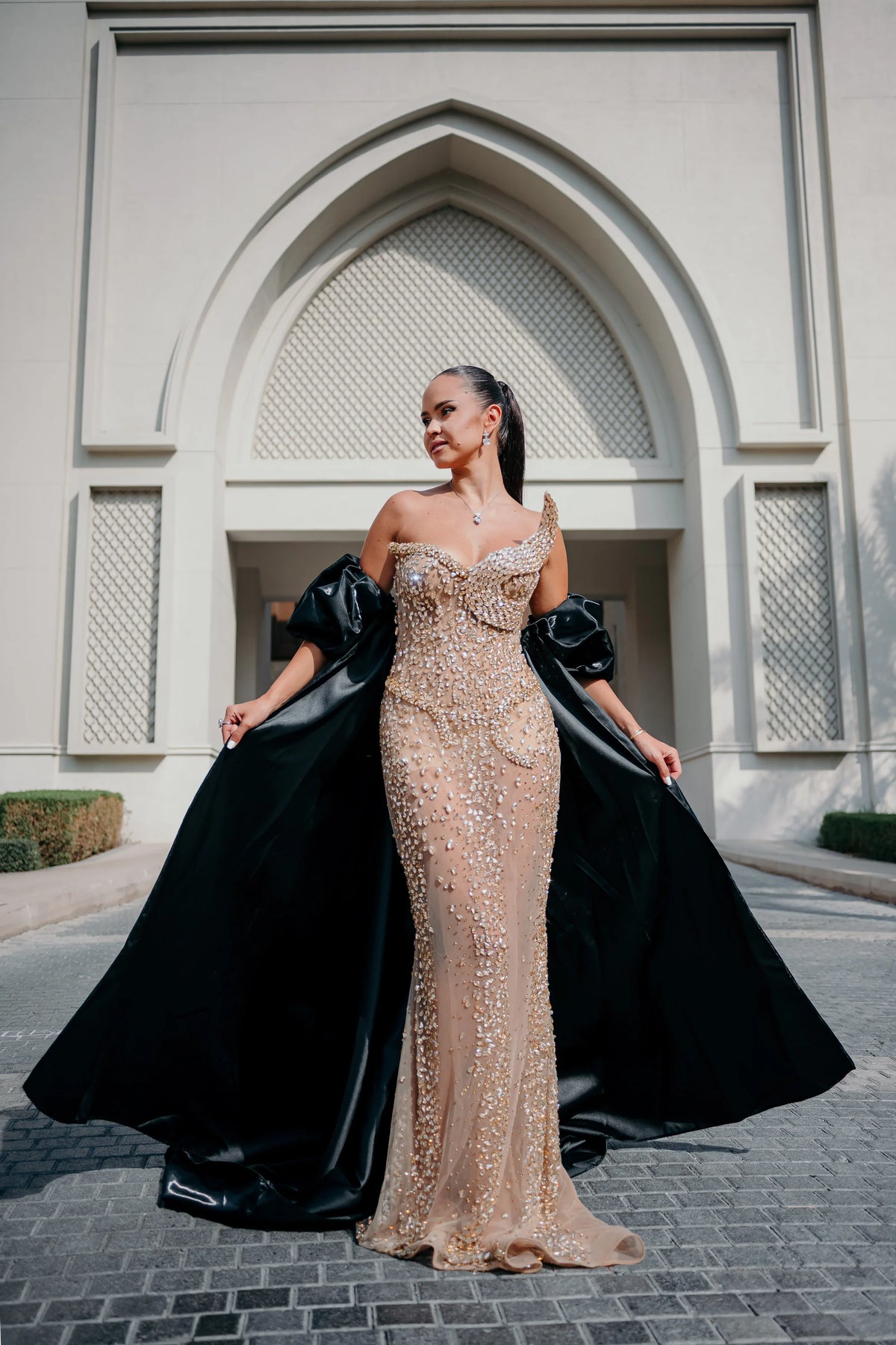 Sihëna ظِلُّ الصَّدَف — champagne strapless sleeveless column evening dress