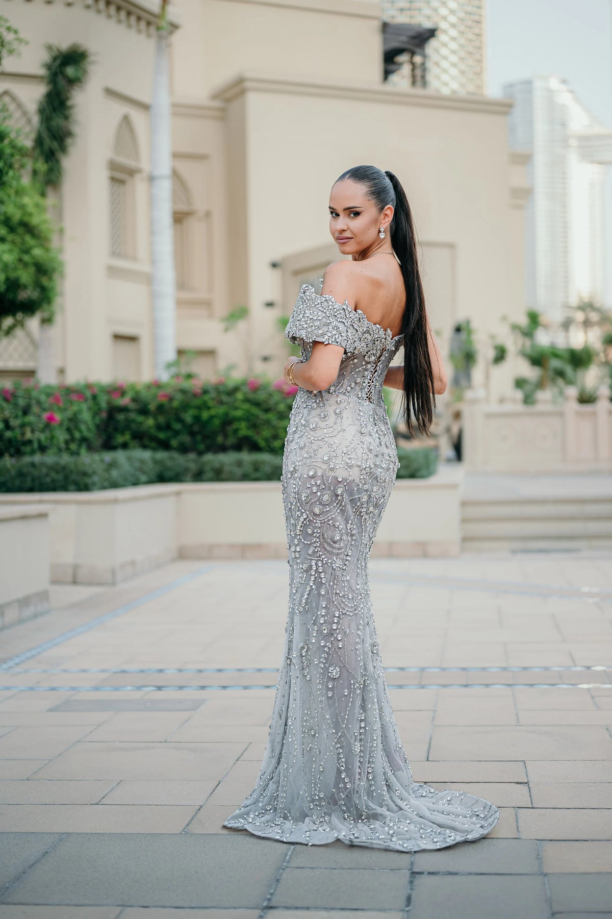 Sihëna Platinum Aigrette — silver sweetheart off-shoulder column evening dress