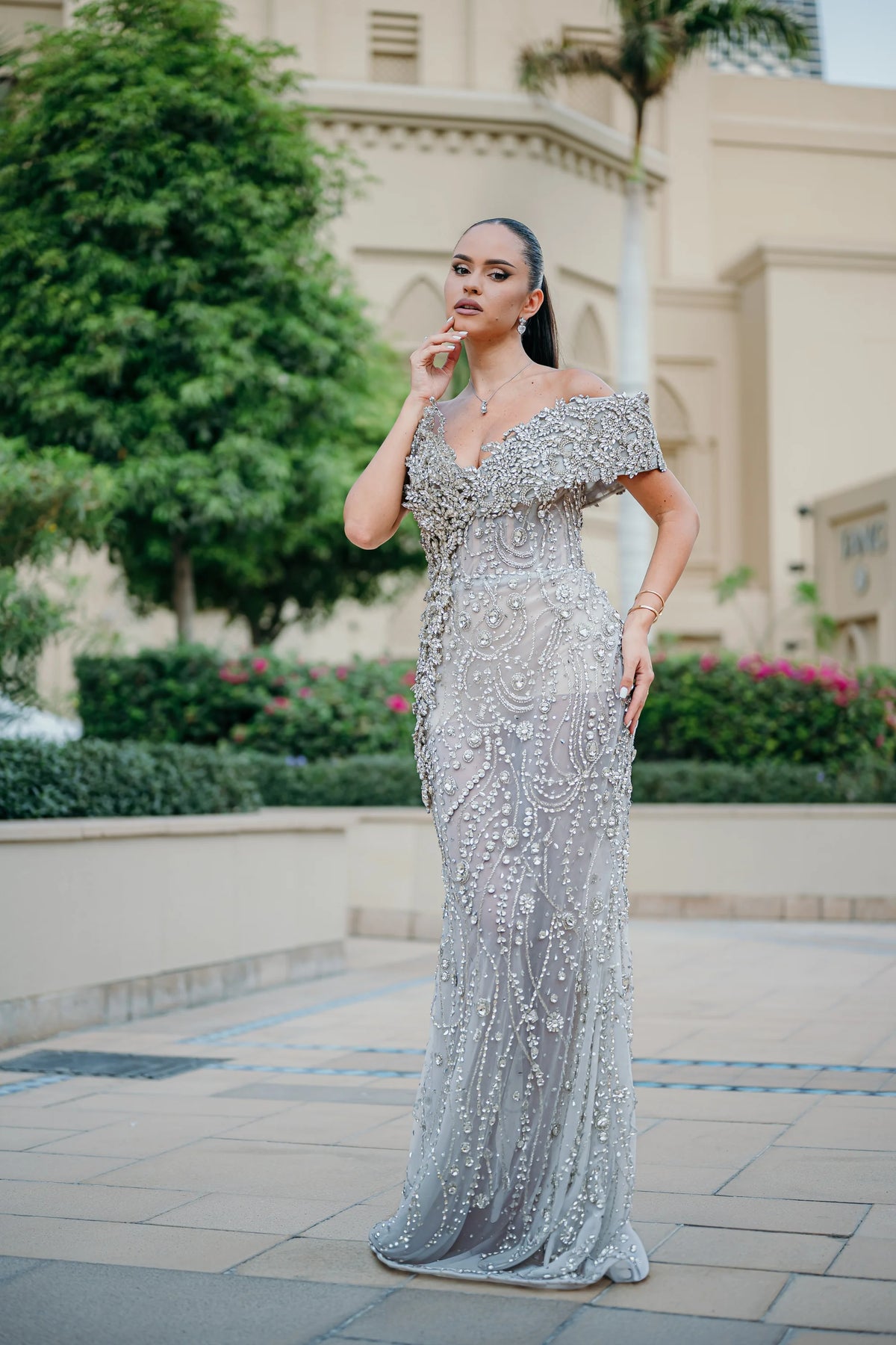 Sihëna Platinum Aigrette — silver sweetheart off-shoulder column evening dress
